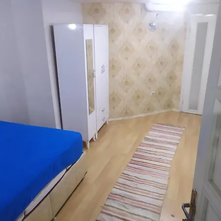 Ueskuedar Da Sahile Yakin Ev Apartment
